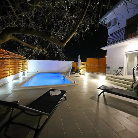 Luxury Apartment Petra With Private Pool Zadar Exterior photo