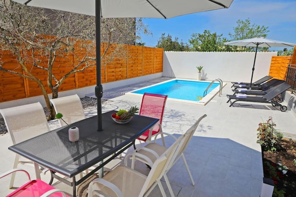 Apartment Luxury Petra With Private Pool Zadar