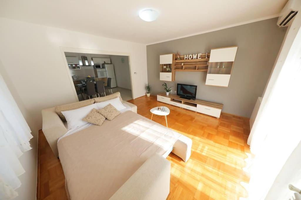 Luxury Petra With Private Pool Apartment *