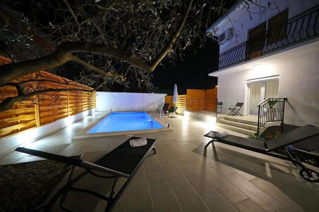 Apartment Luxury Petra With Private Pool